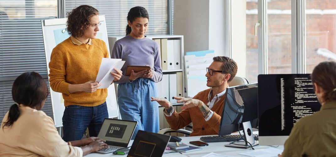 Frontline Source Group: Experienced Accounting Recruiter for Your Team
