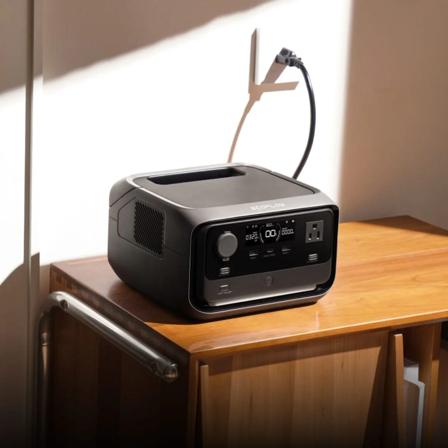 ECOFLOW RIVER 2: PORTABLE ENERGY FOR CITY AND OFF-GRID LIFE