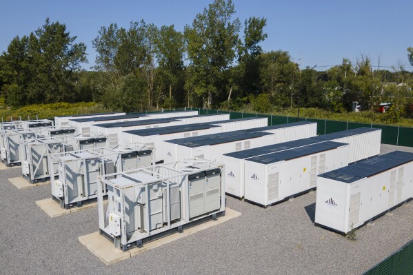 How the Best Deep Cycle Marine Battery Supports Navigation Systems